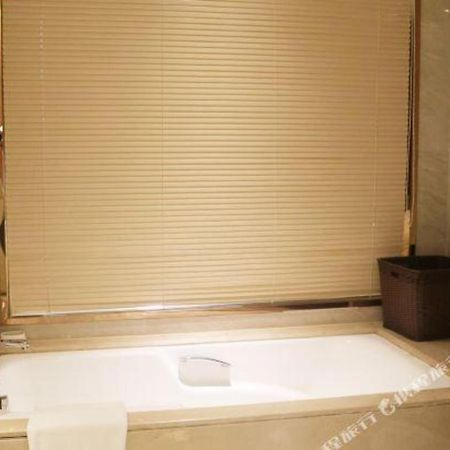Shuguang International Hotel Kunshan Куньшань Экстерьер фото