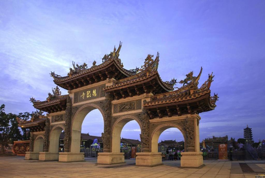 Shuguang International Hotel Kunshan Куньшань Экстерьер фото