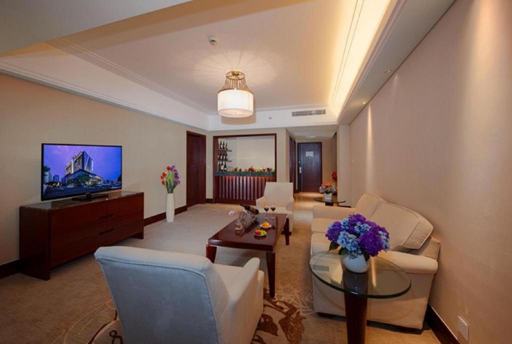 Shuguang International Hotel Kunshan Куньшань Экстерьер фото